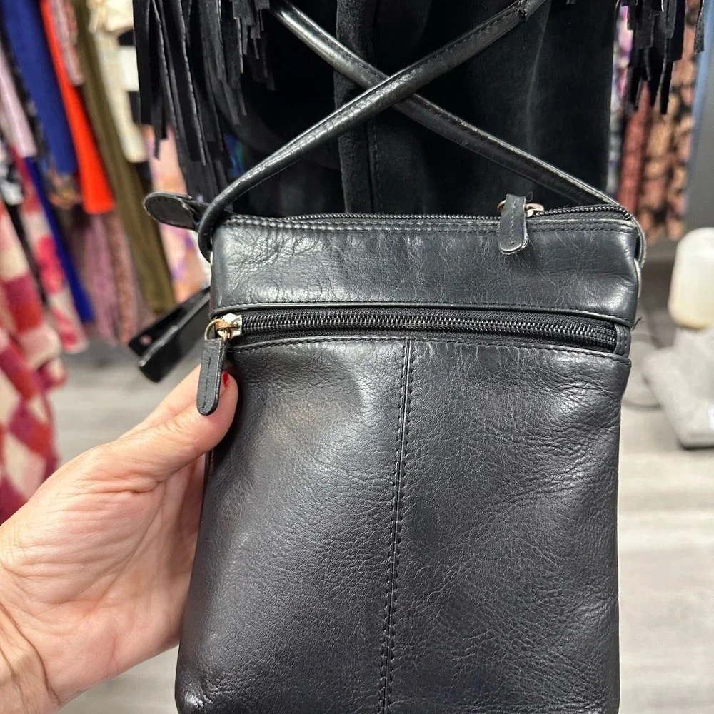 ILI New York Black Leather Crossbody Bag